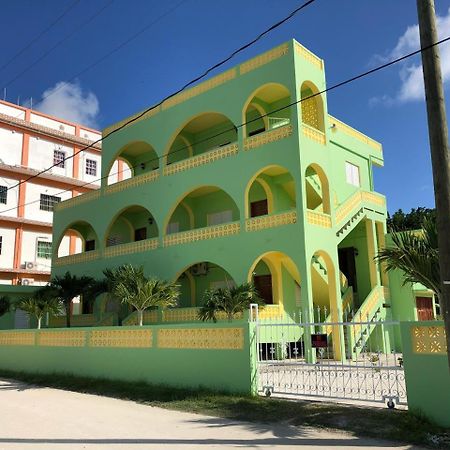 Panchos Villas Caye Caulker Exterior photo