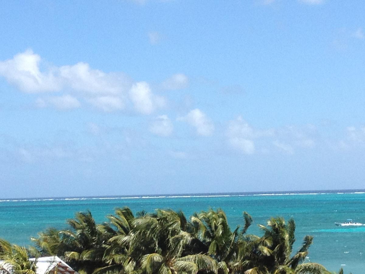 Panchos Villas Caye Caulker Exterior photo
