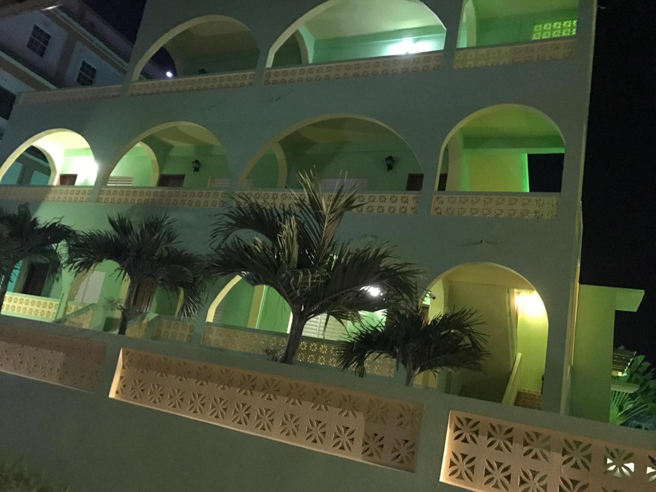 Panchos Villas Caye Caulker Exterior photo