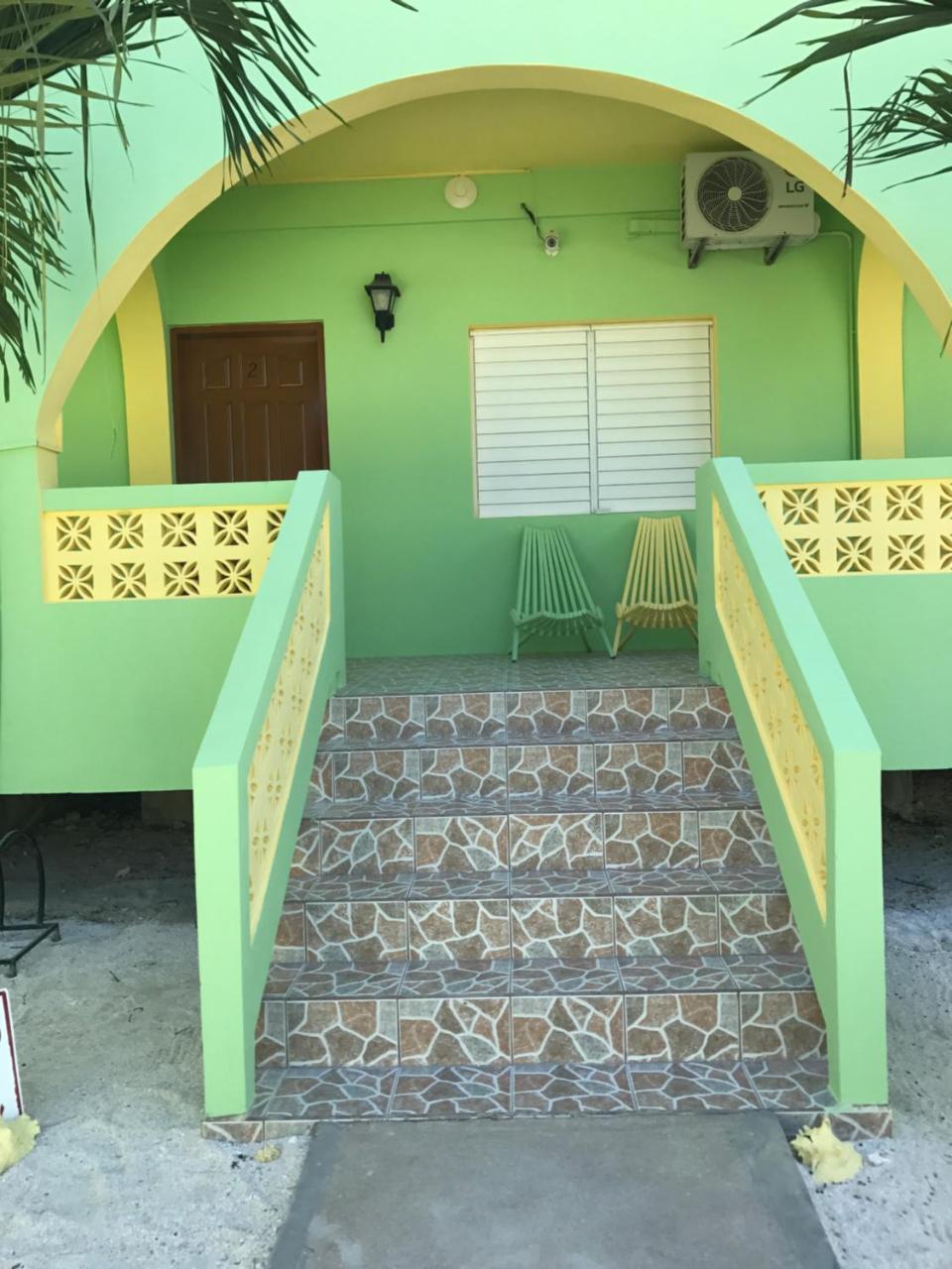 Panchos Villas Caye Caulker Exterior photo