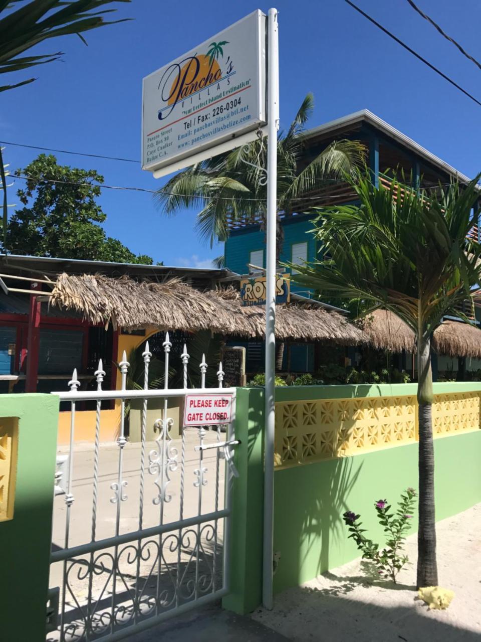 Panchos Villas Caye Caulker Exterior photo